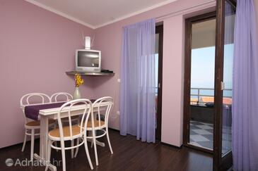 Apartments with parking space Ravni, Labin - 7661