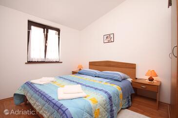 Apartments with parking space Umag - 7666