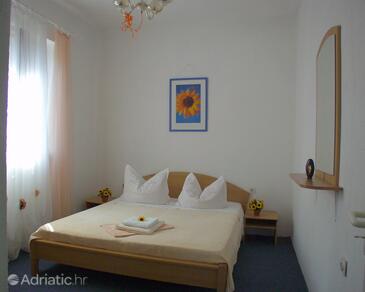 Ház családok részére medencével a tenger mellett Puntinak, Brac - 767