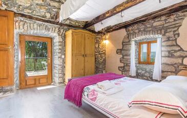 Family friendly house with a swimming pool Krbune (Central Istria - Središnja Istra) - 7671