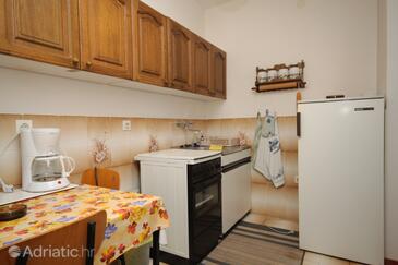 Apartmanok parkolóhellyel Pula - 7681