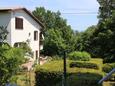 Terasa 2 - vedere Oprič, Terasa 2 - vedere în unitate de cazare tip apartment, WiFi.