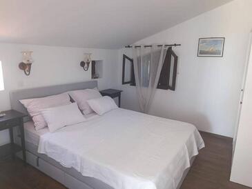 Lejligheder ved havet Maslinica, Solta - 772