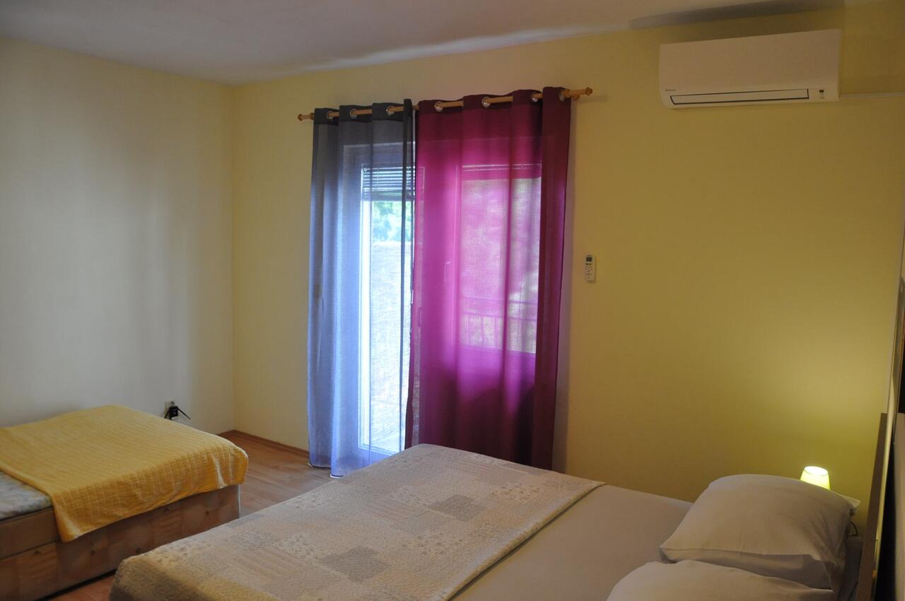 A-7728-a - Privatunterkunft - Ferienwohnungen mit Parkplatz Opric, Opatija
