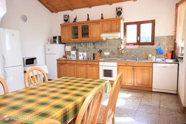 Leiligheter med parkering Lovran, Opatija - 7738