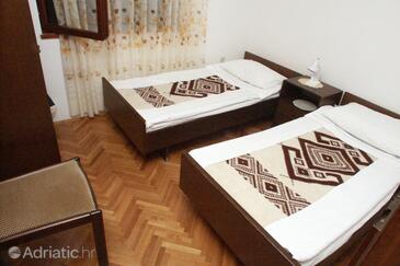 Ferienwohnungen am Meer Maslinica, Solta - 774