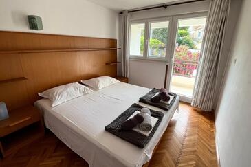 Apartments by the sea Maslinica, Šolta - 774