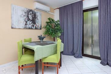 Apartments with parking spaces Brseč, Opatija - 7755 Adriatic.hr