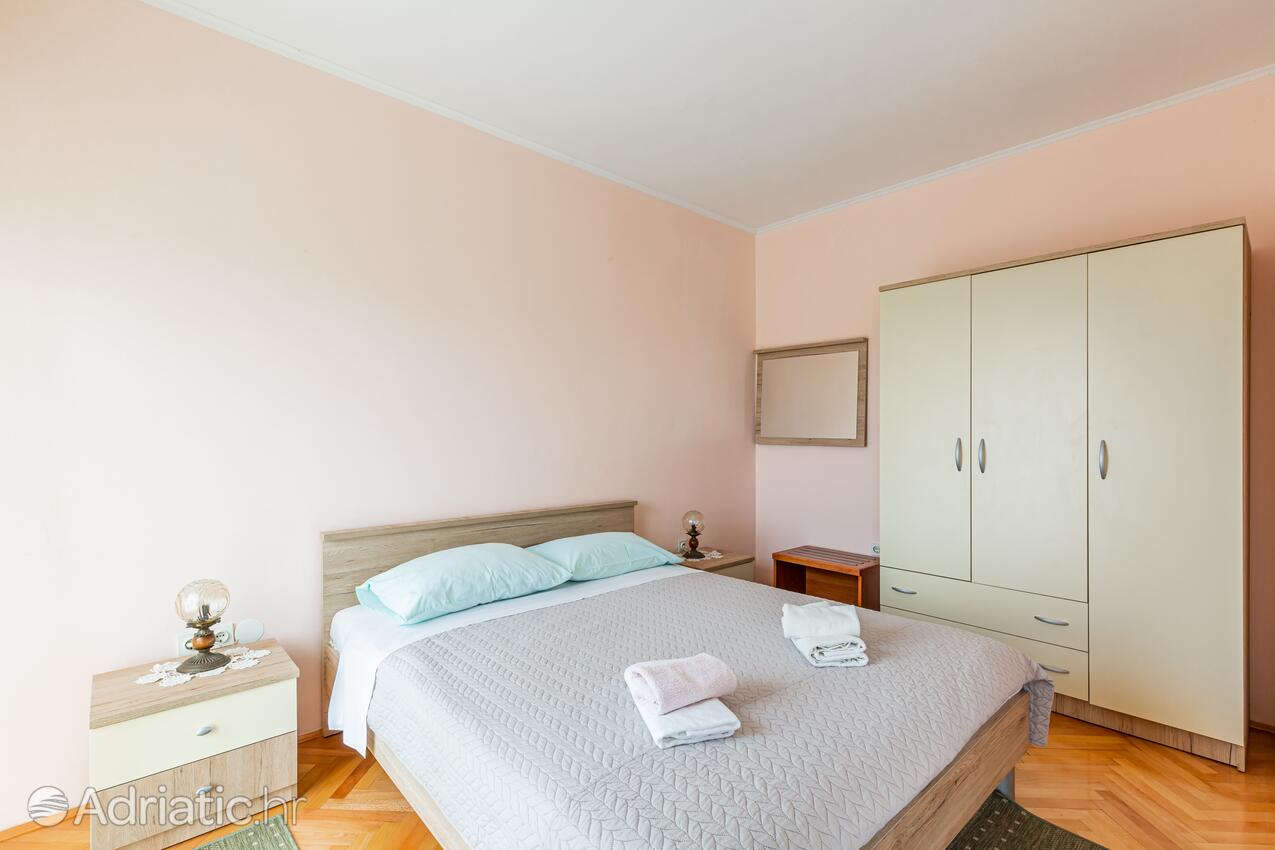 A-7796-b - Private accommodation - Apartments with a parking space Brseč, Opatija