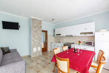 Apartmanok parkolóhellyel Brsec, Opátia - Opatija - 7796