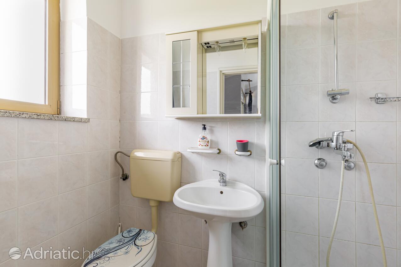 AS-7796-a - Private accommodation - Apartments with a parking space Brseč, Opatija