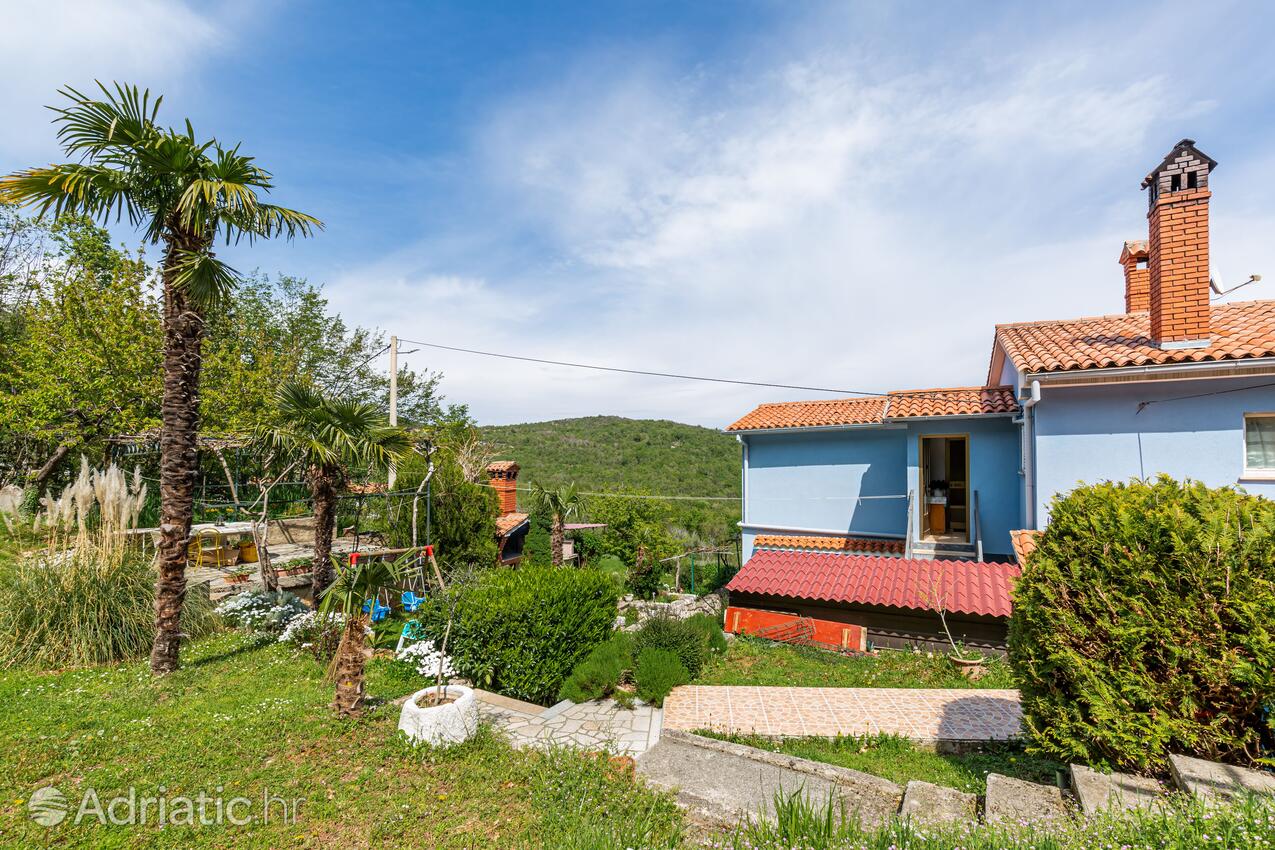 Courtyard - Apartments with a parking space Brseč, Opatija