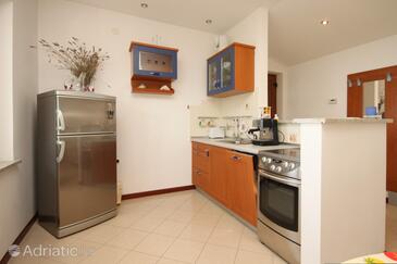 Apartments with parking space Opatija - 7803