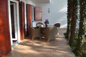 2-Zimmer-Ferienwohnung Opatija (A-7803-b(