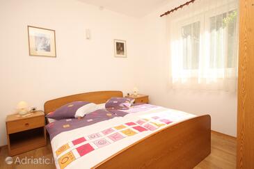 Apartments by the sea Cres - 7806