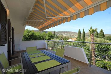 Apartments by the sea Cres - 7806