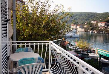 Appartamenti accanto al mare Stomorska, Solta - 781