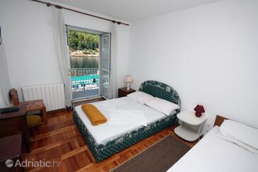 Appartamenti accanto al mare Stomorska, Solta - 781