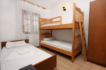 Apartments by the sea Stomorska, Šolta - 782