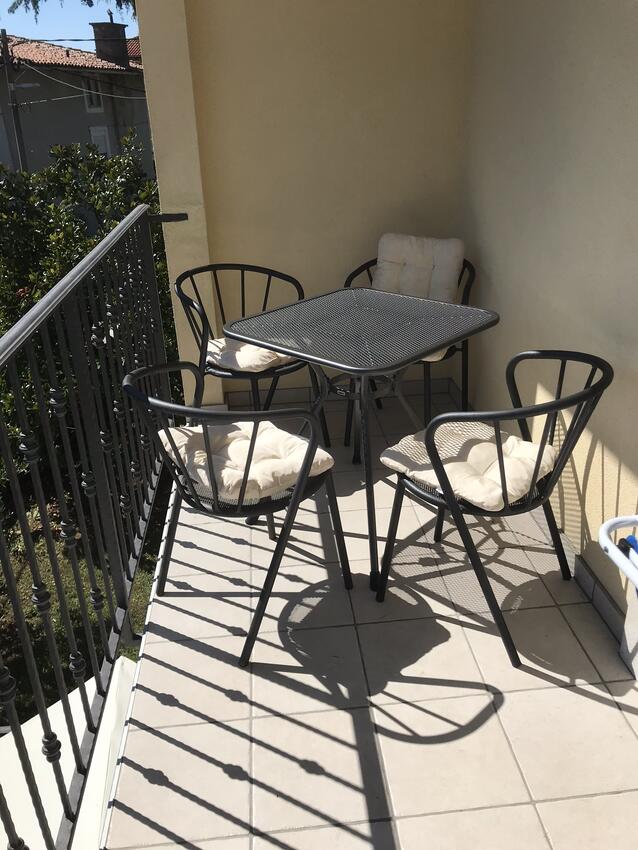 A-7838-a - Private accommodation - Apartments with a parking space Lovran, Opatija