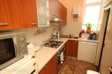 Apartments with parking space Opatija - 7868