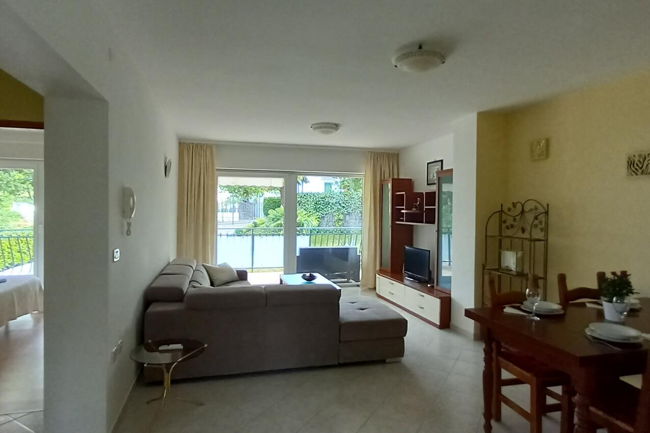 A-7885-a - Privatunterkunft - Ferienwohnungen mit Parkplatz Icici, Opatija