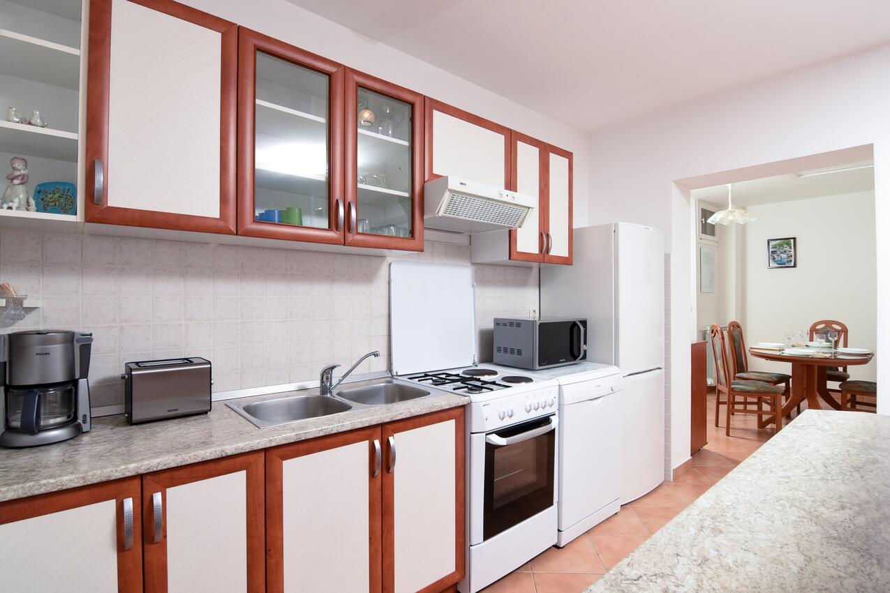 A-7885-b - Privatunterkunft - Ferienwohnungen mit Parkplatz Icici, Opatija