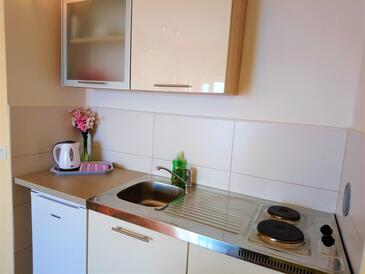 Apartments with parking space Opatija - 7896