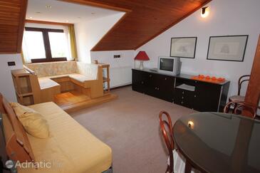 Apartmani uz more Opatija - 7910