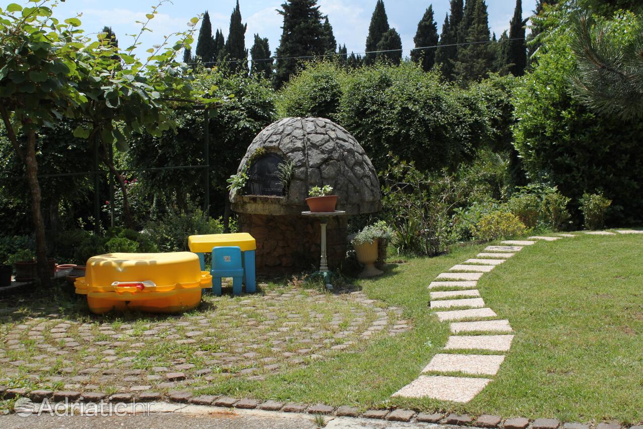 Apartments with parking space Opatija - 7919