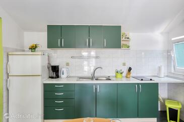 Apartmani uz more Jezera, Murter - 796