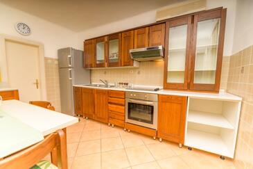 Apartmanok a tenger mellett Nerezine, Losinj - 7963