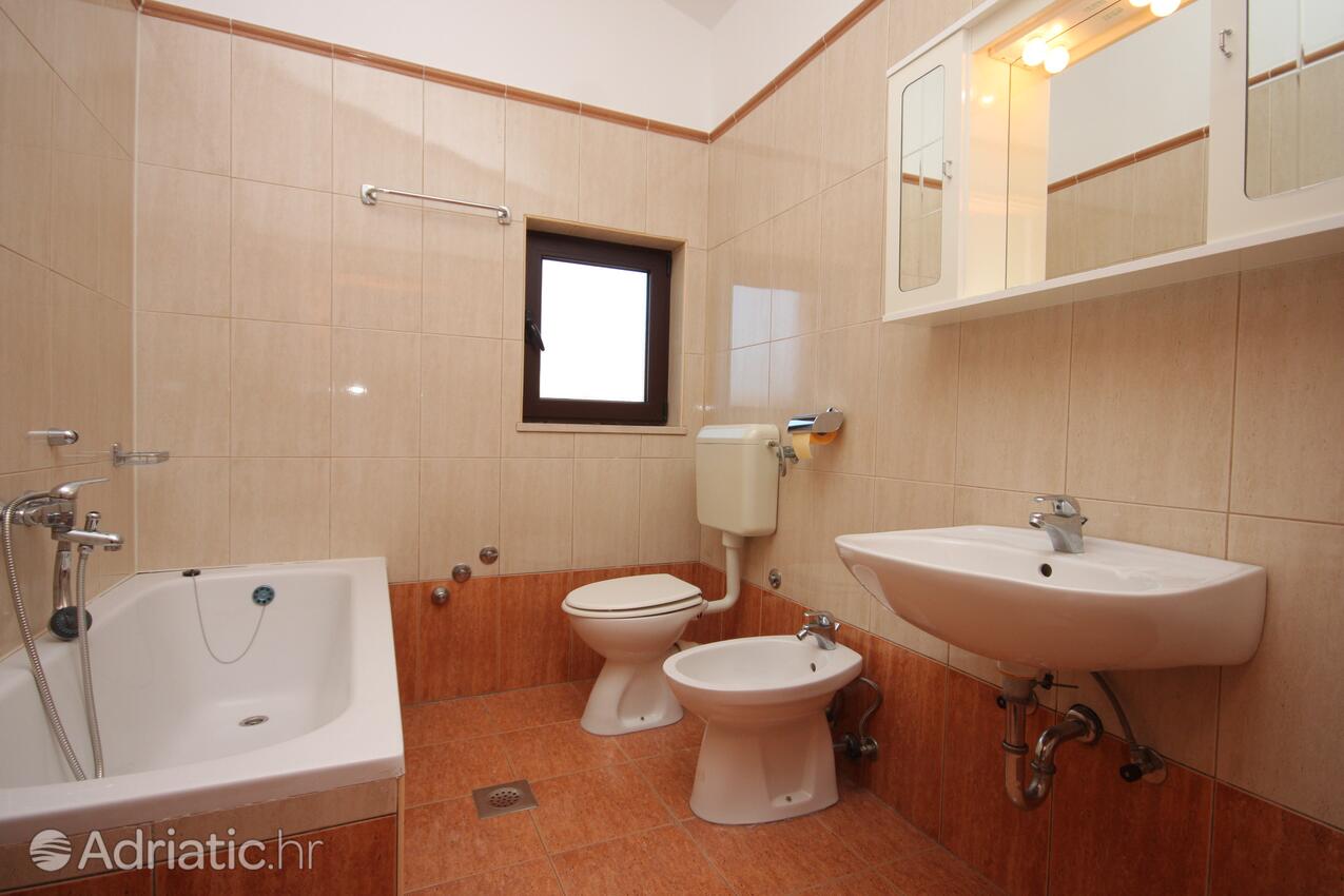 A-7965-a - Private accommodation - Apartments with a parking space Mali Lošinj, Lošinj