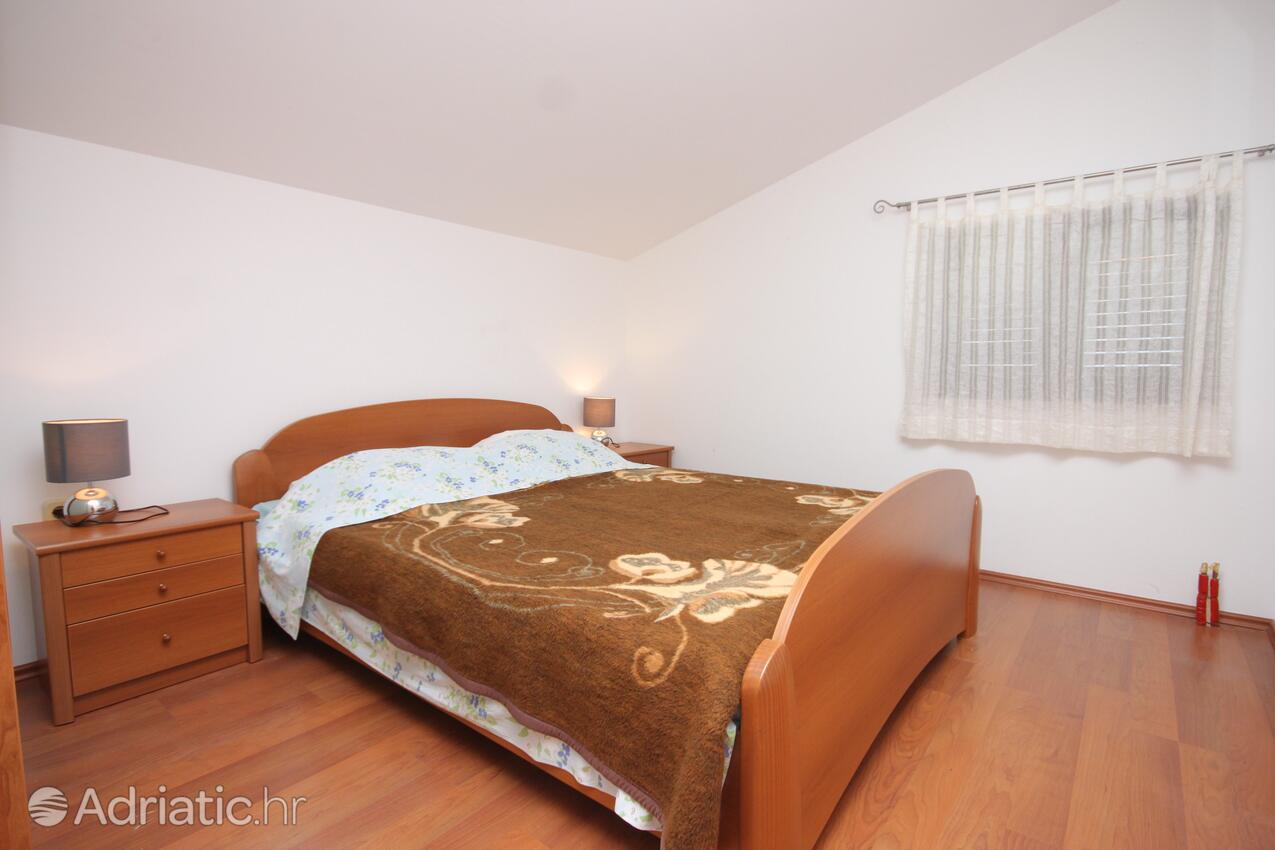 A-7965-a - Private accommodation - Apartments with a parking space Mali Lošinj, Lošinj
