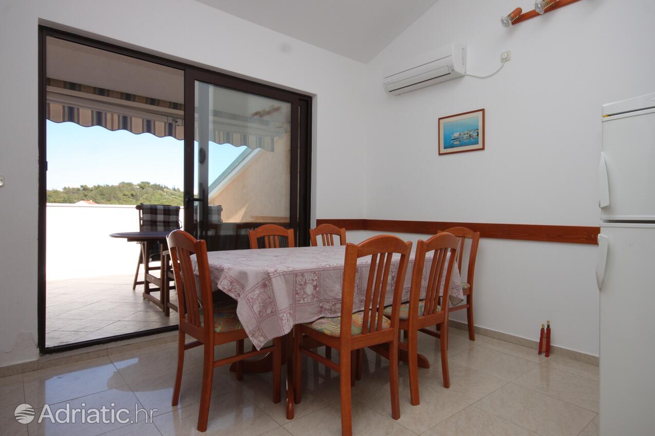 A-7965-a - Private accommodation - Apartments with a parking space Mali Lošinj, Lošinj