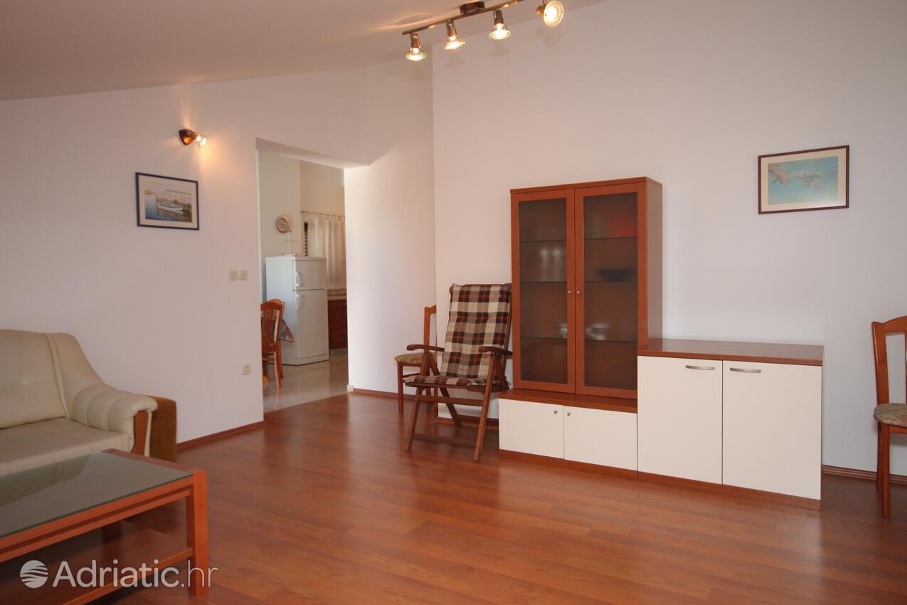A-7965-a - Private accommodation - Apartments with a parking space Mali Lošinj, Lošinj