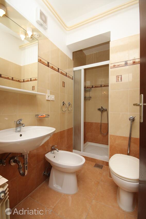 A-7965-b - Private accommodation - Apartments with a parking space Mali Lošinj, Lošinj