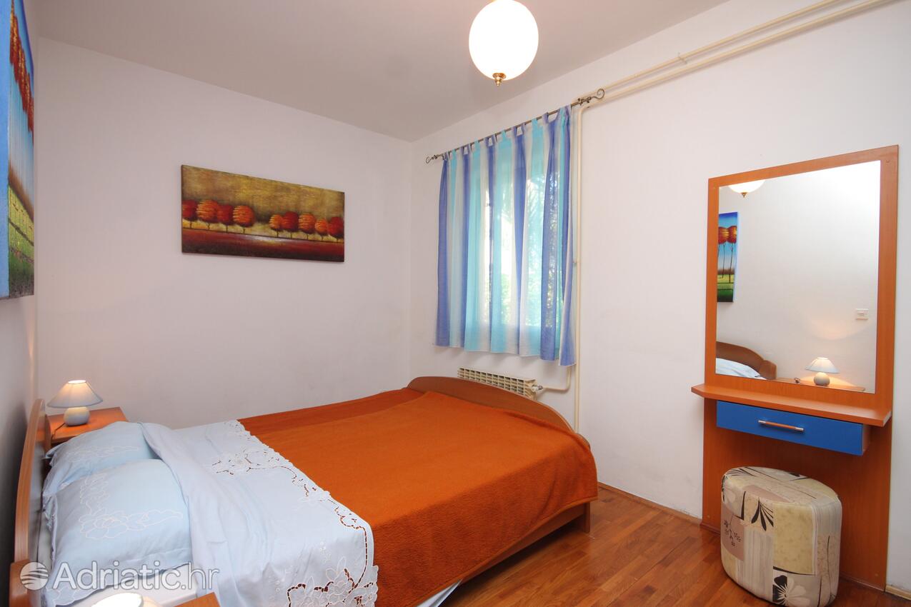 A-7965-b - Private accommodation - Apartments with a parking space Mali Lošinj, Lošinj