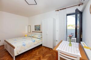 Studio Appartement Jezera Studio Appartement Jezera, Murter (AS-798-e)