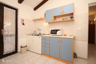 Apartments with parking space Artatore, Lošinj - 8007