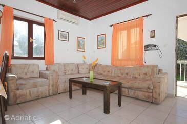 Sommerhus med parkering Razanj, Rogoznica - 8009