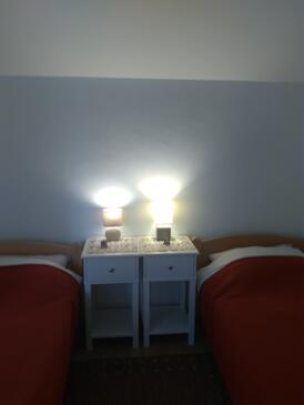 Apartmani s parkingom Ćunski, Lošinj - 8010
