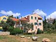 Sveti Jakov, Lošinj, Overnatting 8011 - Leiligheter med en rullesteinstrand.