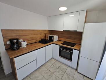 Apartmani uz more Veli Lošinj, Lošinj - 8031