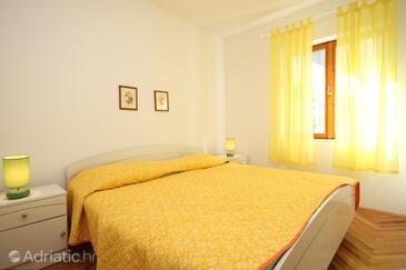 Appartamenti con parcheggio Miholascica, Cherso - Cres - 8070