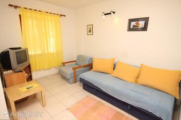 Appartamenti con parcheggio Miholascica, Cherso - Cres - 8070