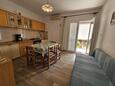 Savar, Їдальня в розміщенні типу apartment, доступний кондиціонер і Домашні тварини допускаються.