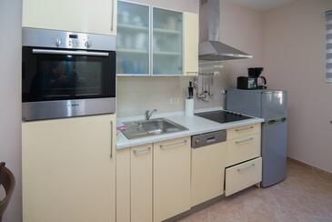 Apartmanok parkolóhellyel Punta kriza, Cres - 8082