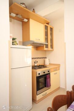 Apartmani uz more Valun, Cres - 8086