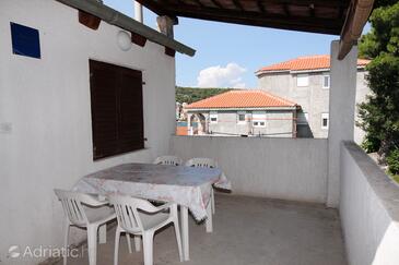 Apartments by the sea Tisno, Murter - 810